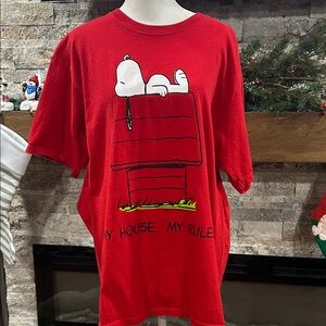 Men’s large Peanuts Snoopy “my house, my rules” tshirt